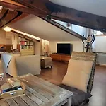 Cosy And Calm In Heart With Free And Large Parking Q-park Chavant 公寓