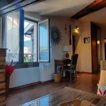 Cosy And Calm In Heart, Air-conditioned, With Free And Large Parking Q-park Chavant * Grenoble