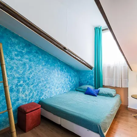 דירה Cosy And Calm In Heart, Air-conditioned, With Free And Large Parking Q-park Chavant