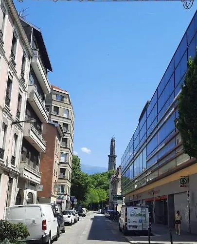 Cosy And Calm In Heart With Free And Large Parking Q-park Chavant Appartement *